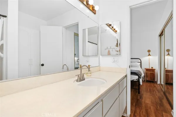 $499,999 | 700 West La Veta, Unit M3, Orange, CA 92868