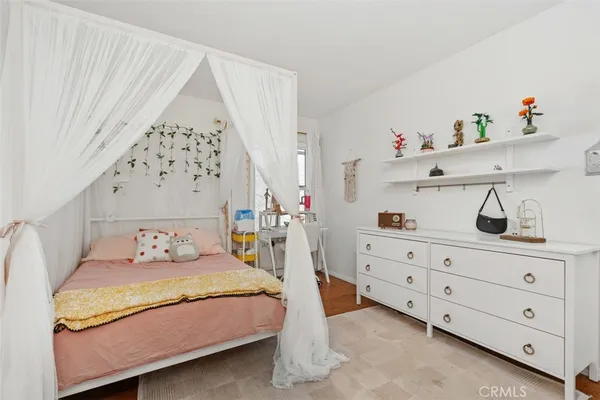 $499,999 | 700 West La Veta, Unit M3, Orange, CA 92868