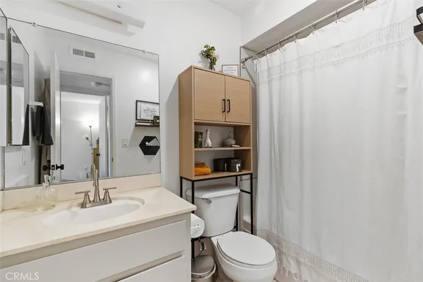 $499,999 | 700 West La Veta, Unit M3, Orange, CA 92868