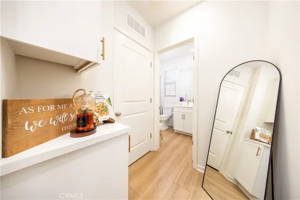 $4,100 | 126 Sunnyside, Irvine, CA 92618
