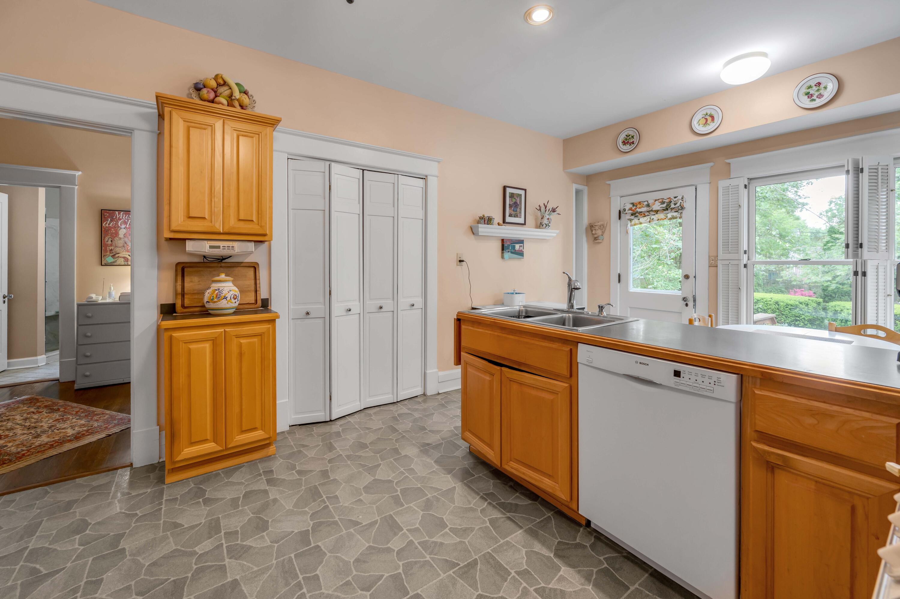 1120 Fontaine Road Lexington, KY 40502 - Photo 16 of 64 TDB_9583