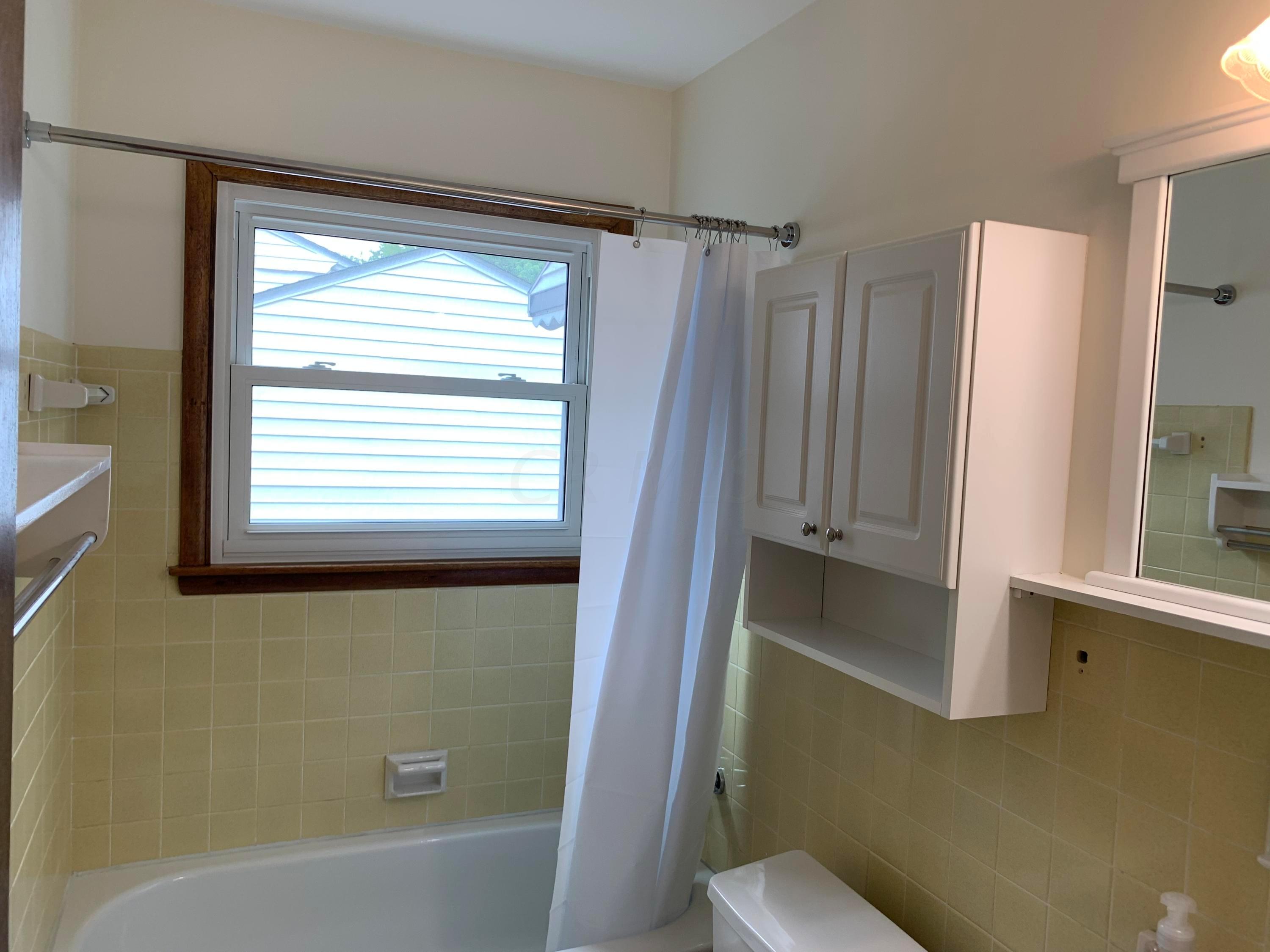 1595 Courtright Road Columbus, OH 43227 - Photo 17 of 39 Gallery Image 17