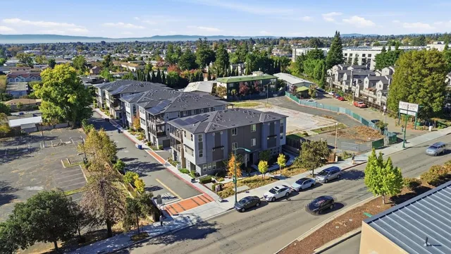 $699,888 | 490 Trace Lane, Hayward, CA 94544