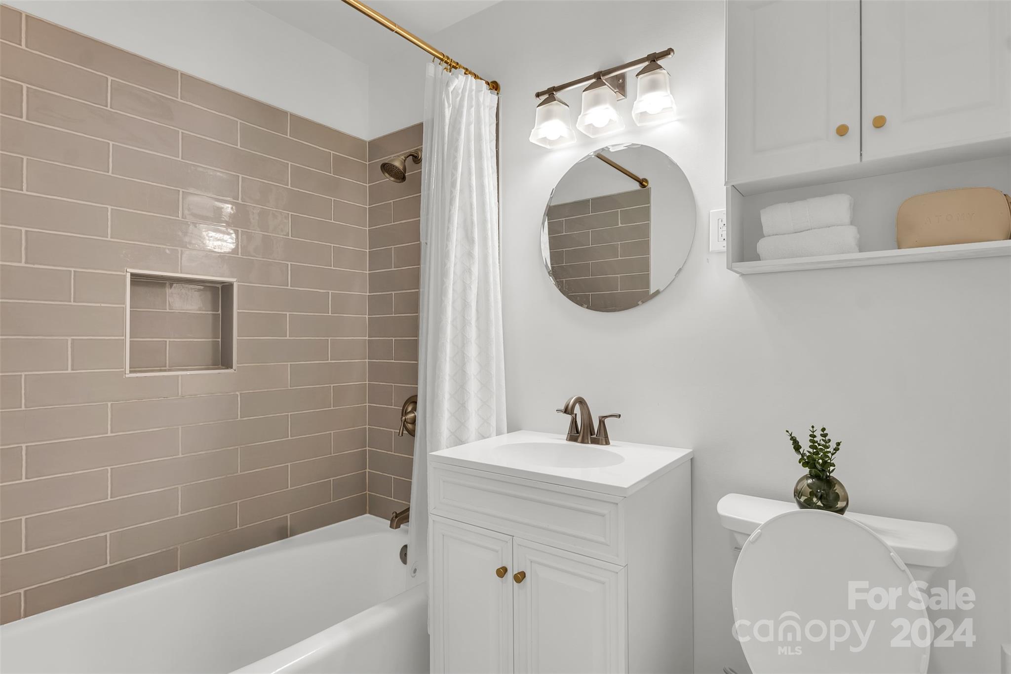 127 Renwick Road Charlotte, NC 28211 - Photo 12 of 17 Gallery Image 12