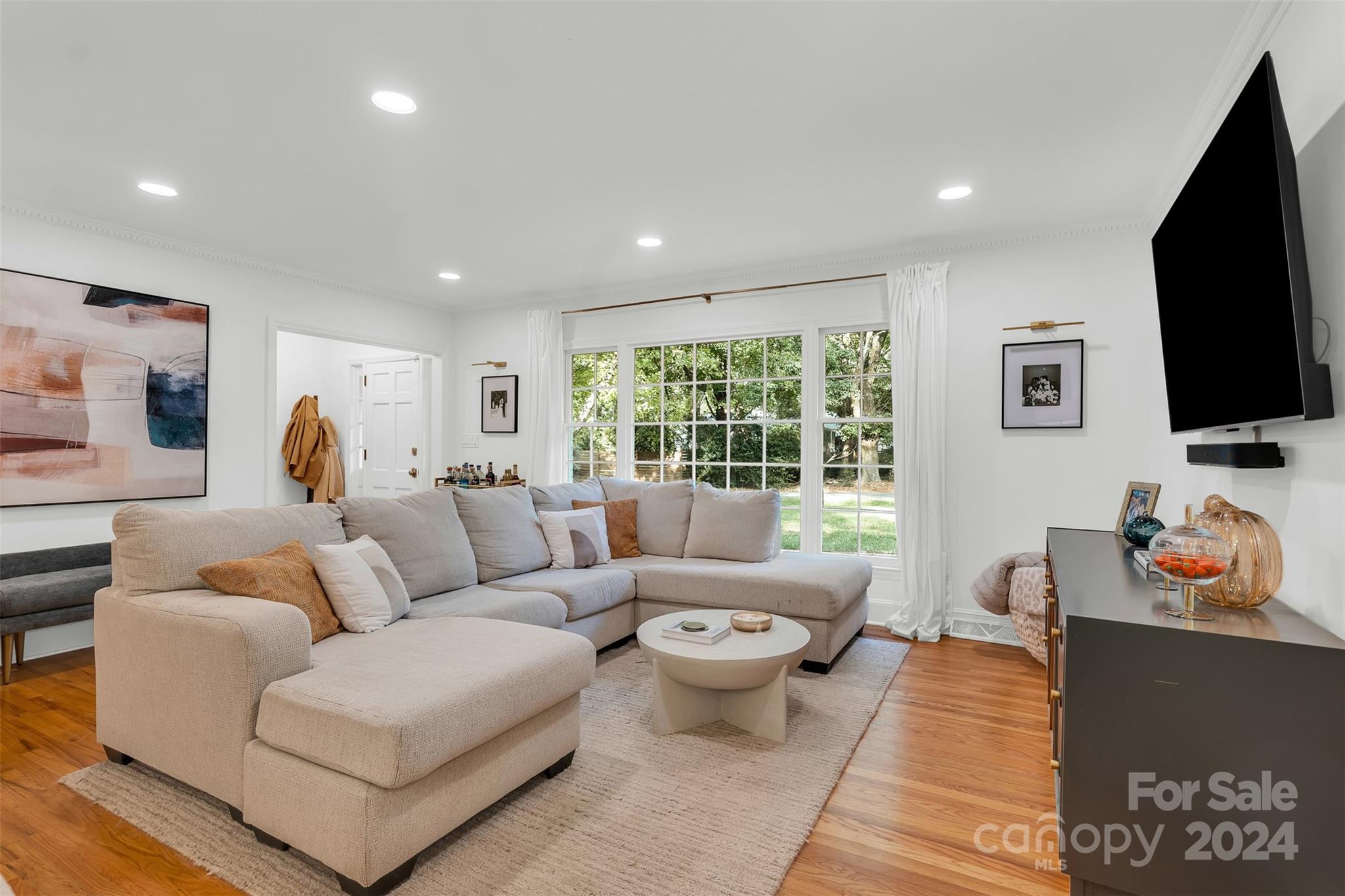 127 Renwick Road Charlotte, NC 28211 - Photo 5 of 17 Gallery Image 5