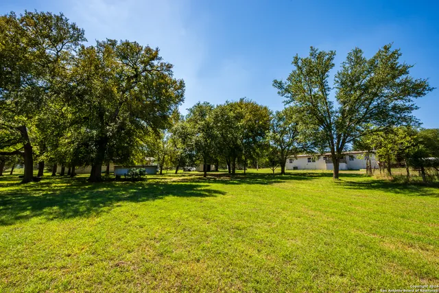 $725,000 | 747 Cove Ranch Road, Kempner, TX 76539