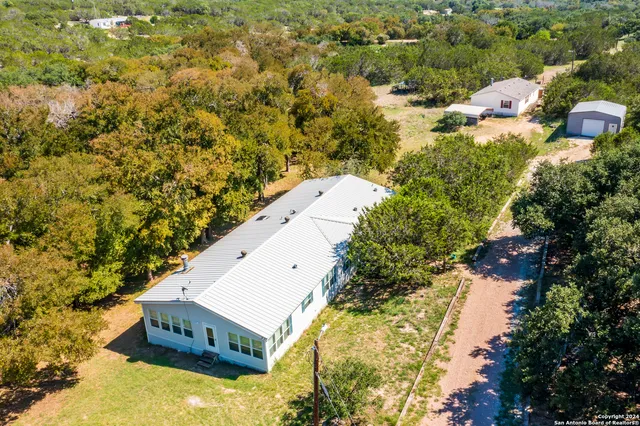 $725,000 | 747 Cove Ranch Road, Kempner, TX 76539