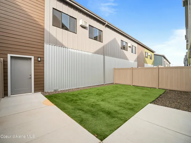 $685,000 | 993 East RR Avenue, Post Falls, ID 83854