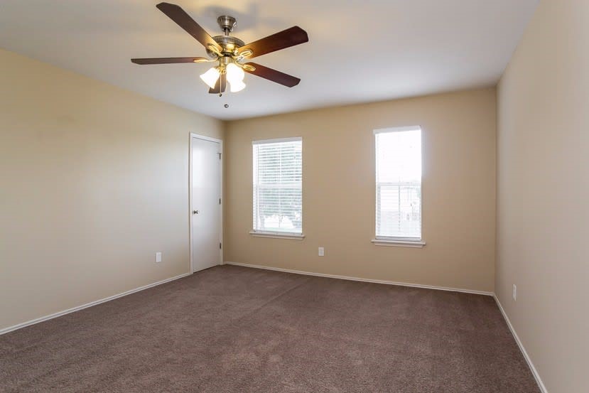 7134 Cheshire Park Road Houston, TX 77088 - Photo 6 of 17