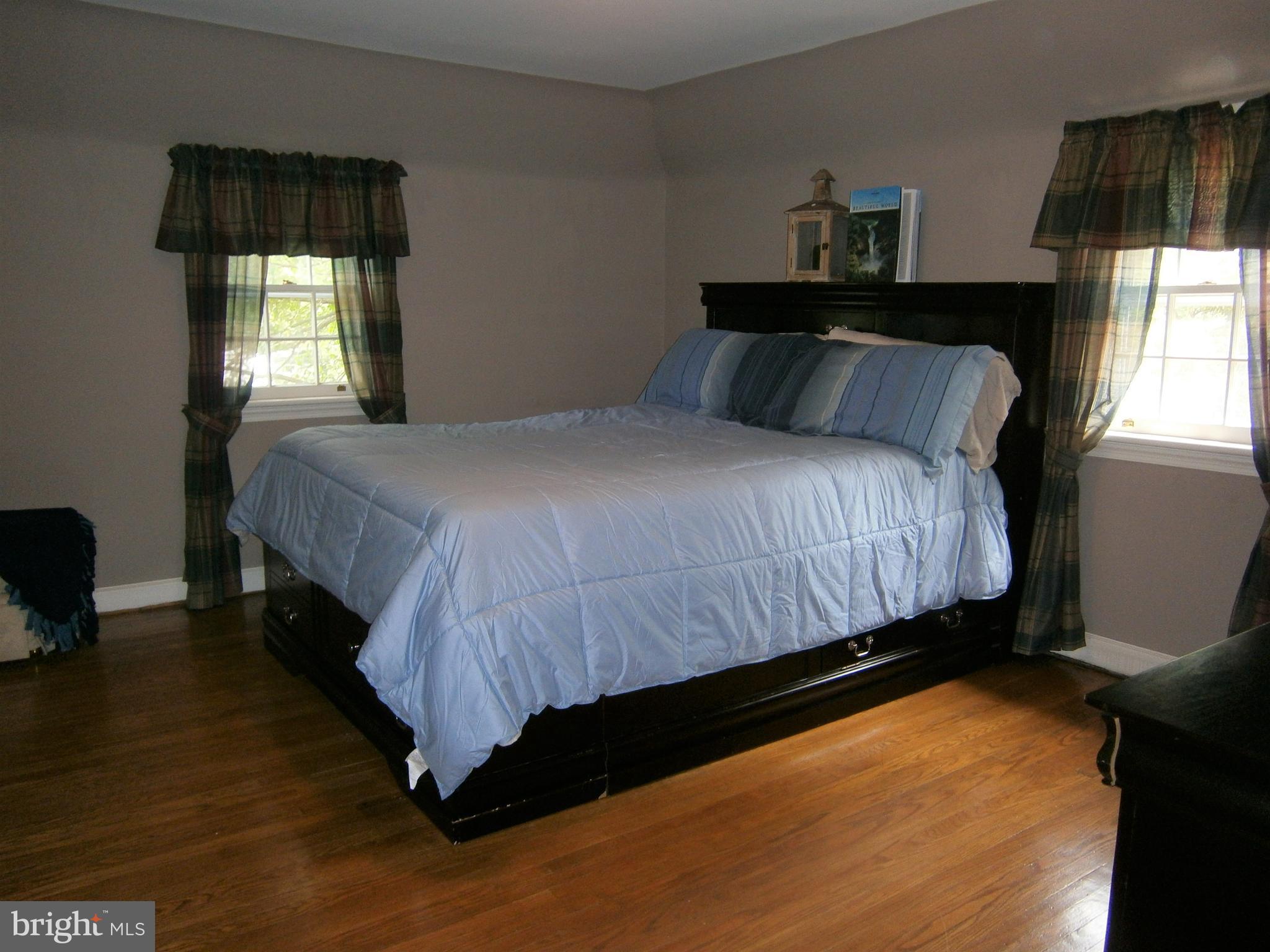 324 Cherry Lane Glenside, PA 19038 - Photo 21 of 34 Bedroom 2