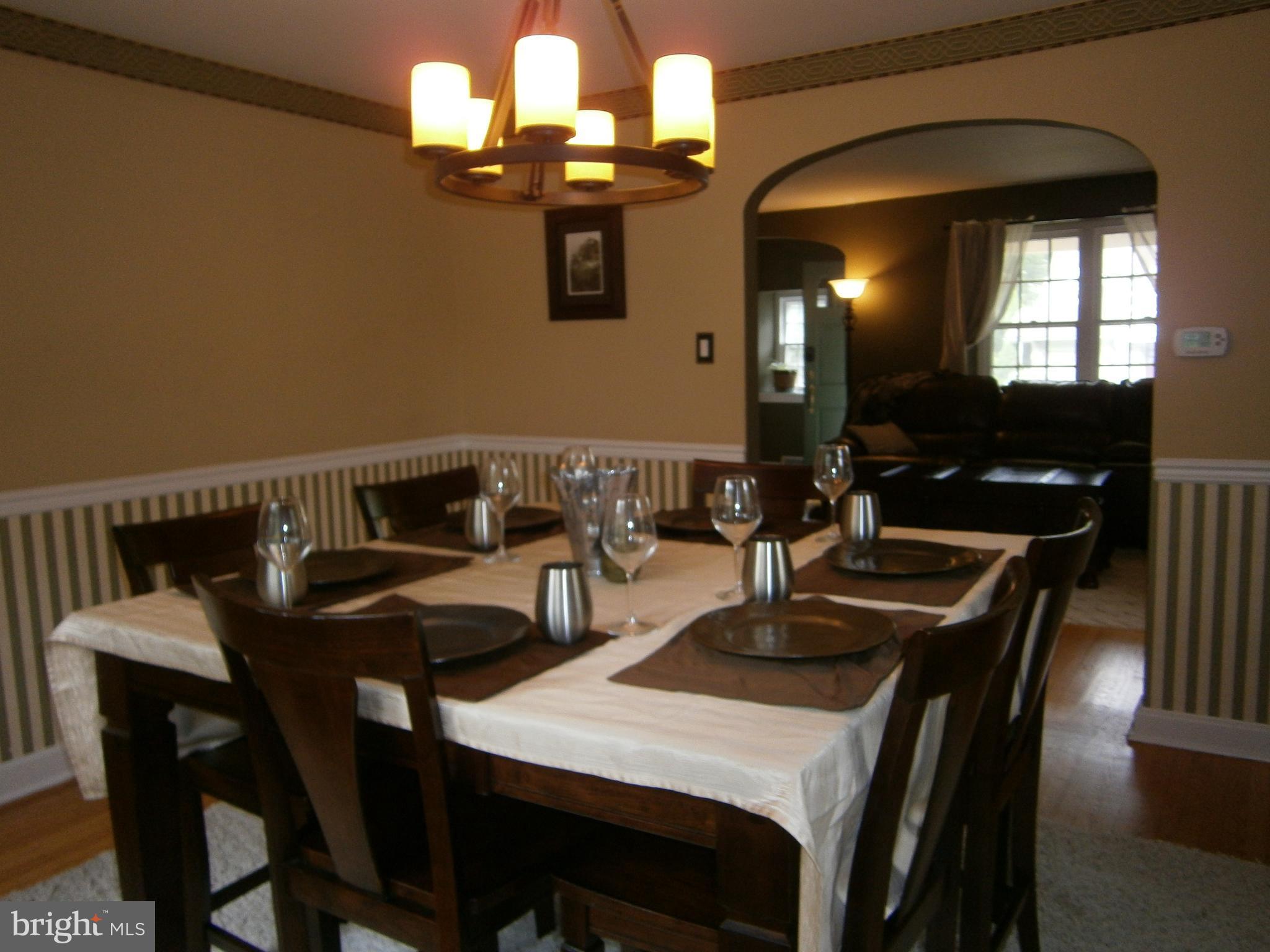 324 Cherry Lane Glenside, PA 19038 - Photo 8 of 34