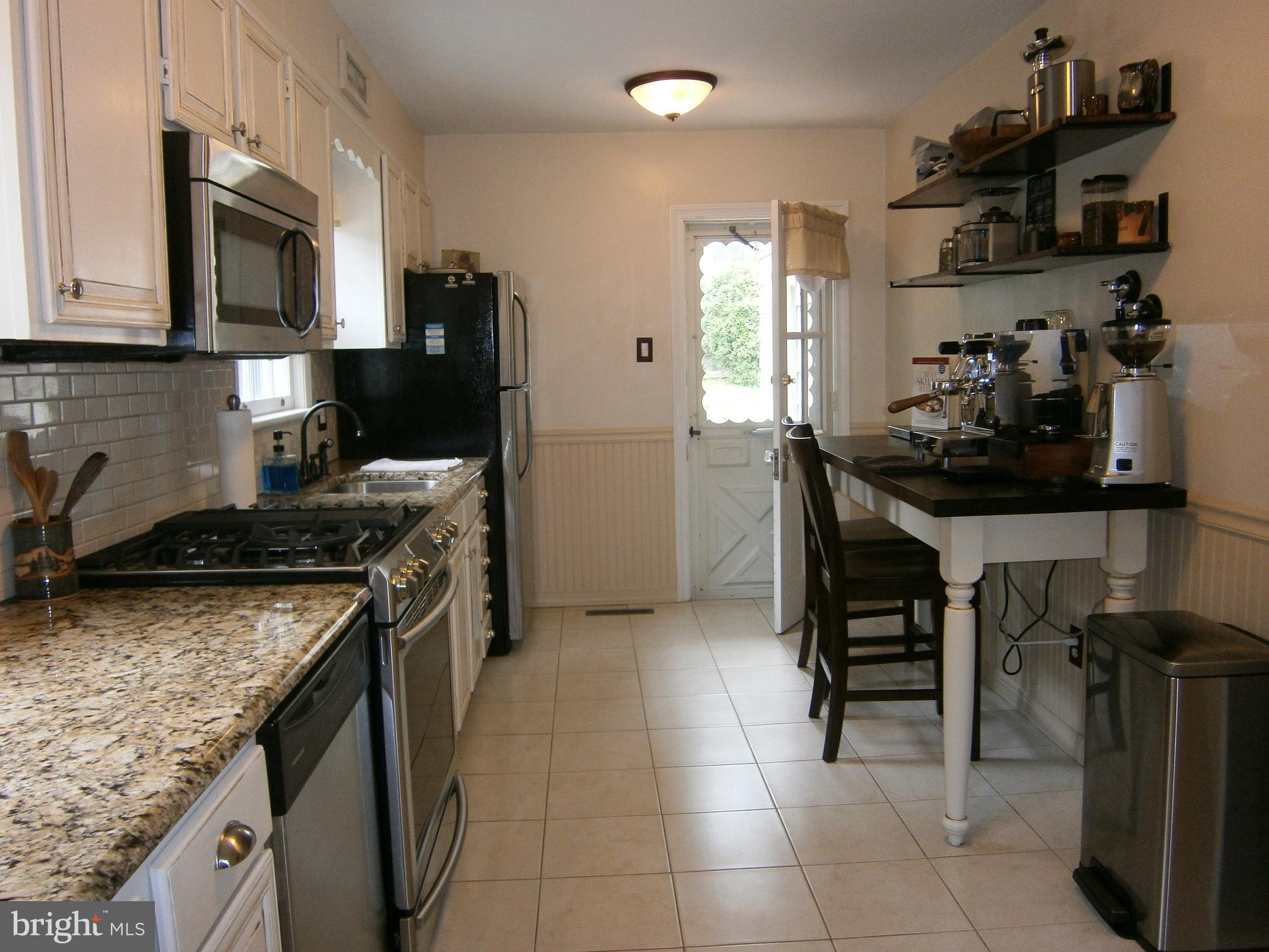 324 Cherry Lane Glenside, PA 19038 - Photo 9 of 34 Kitchen