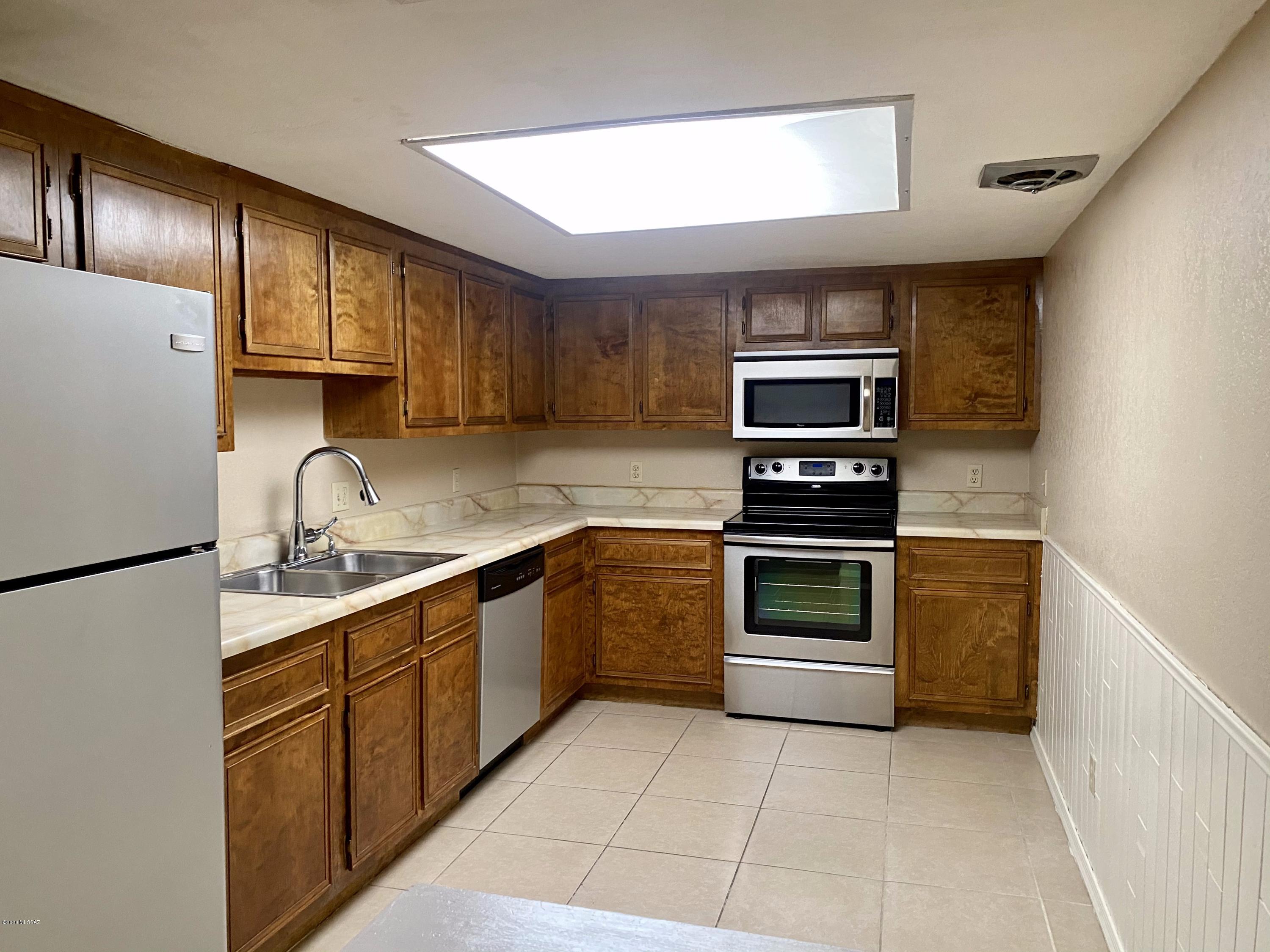 8255 North Oracle Road, Unit 208 Tucson, AZ 85704 - Photo 11 of 15 Gallery Image 11