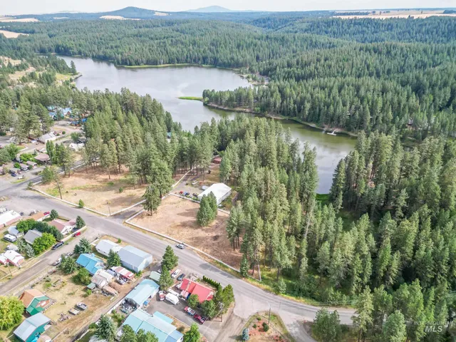 $249,900 | 301 Mcbeth, Winchester, ID 83555