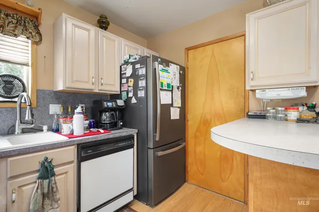 $249,900 | 301 Mcbeth, Winchester, ID 83555