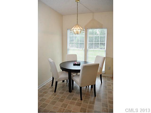11309 Coreopsis Road Charlotte, NC 28213 - Photo 3 of 8 Gallery Image 3