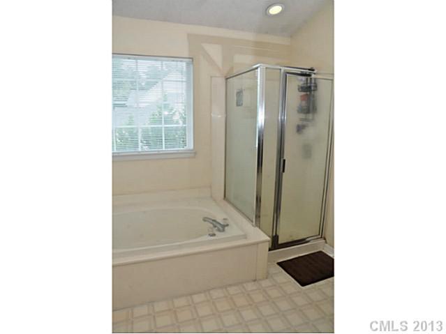 11309 Coreopsis Road Charlotte, NC 28213 - Photo 7 of 8 Gallery Image 7