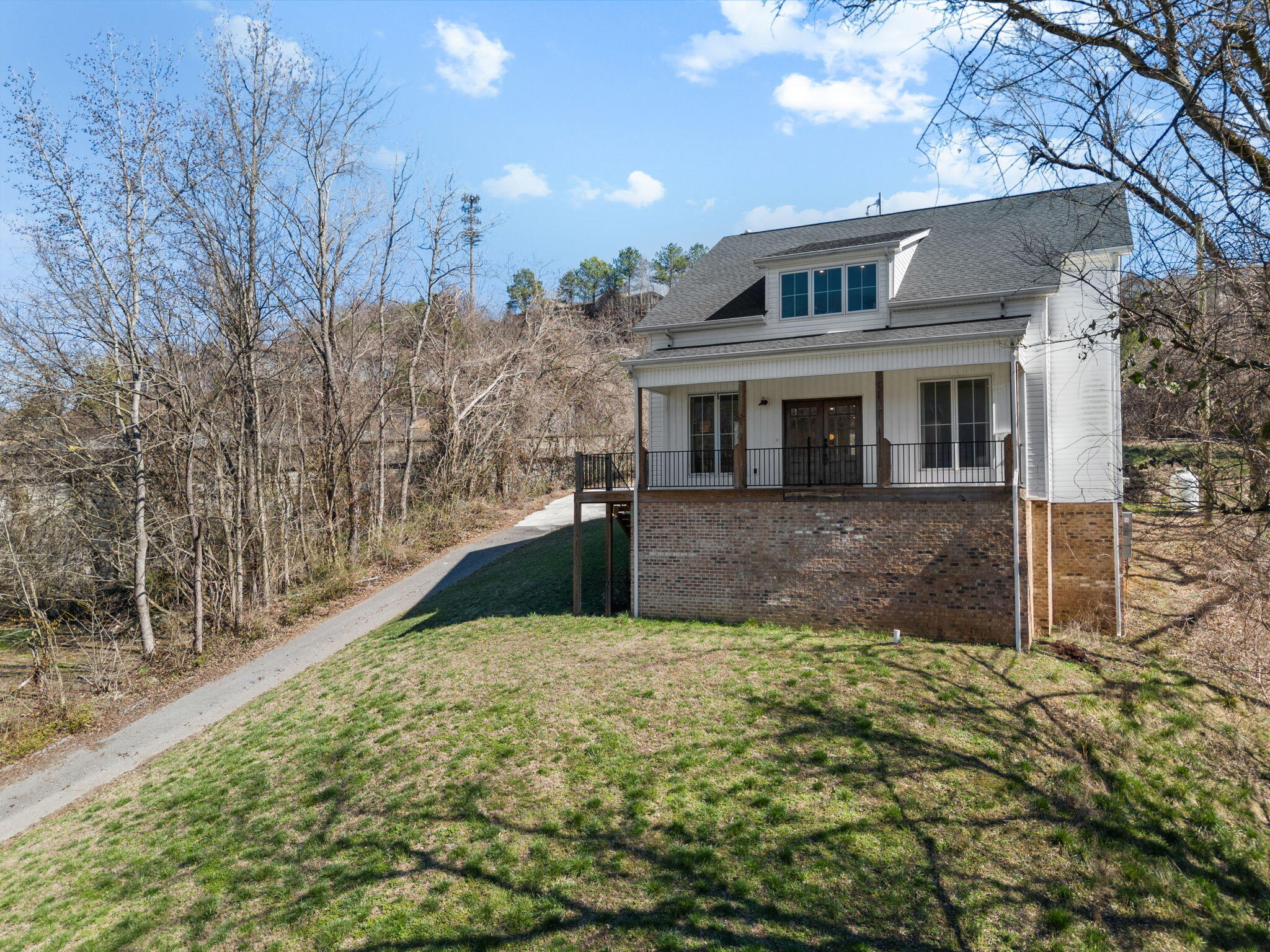 1150 Old Pineville Road Chattanooga, TN 37405 - Photo 4 of 57 4-web-or-mls-DJI_20260228135128_0071_D