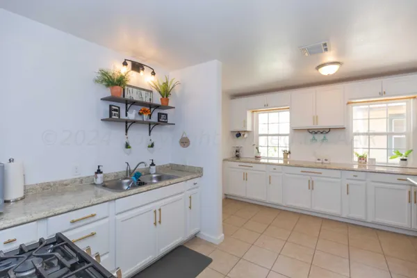 $240,000 | 3002 South Polk Street, Amarillo, TX 79109