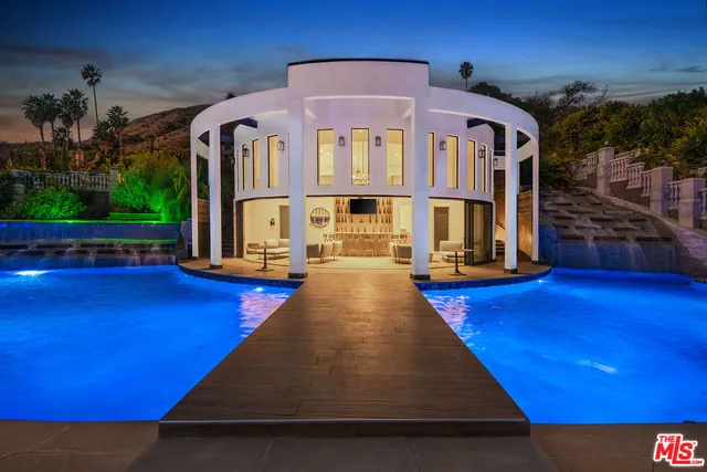 $80,000 | 31555 Pacific Coast Highway, Malibu, CA 90265