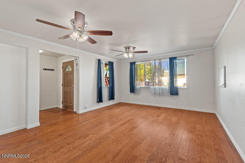 325 Medgar Avenue Reno, NV 89506 - Photo 5 of 17 325 Medgar Avenue (5 of 17)