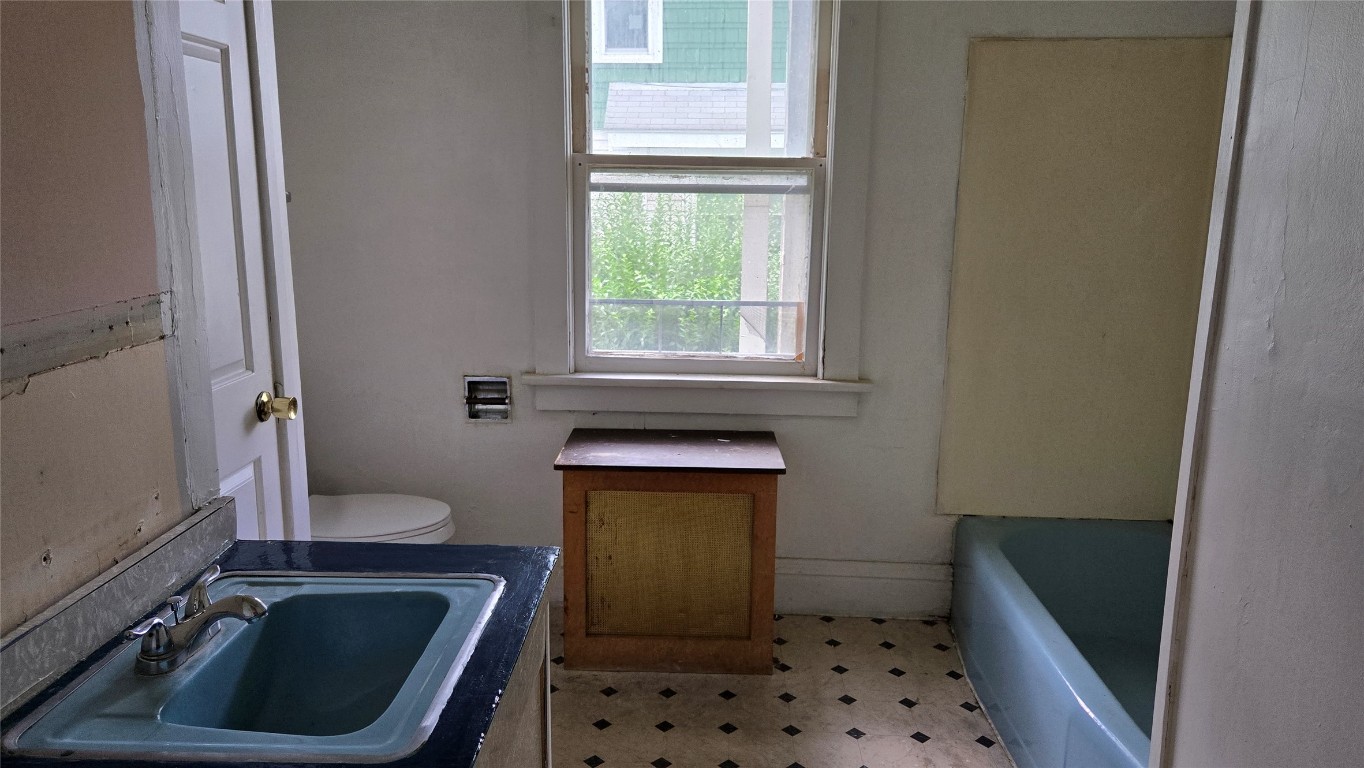 387 Riverside Drive Johnson City, NY 13790 - Photo 11 of 31