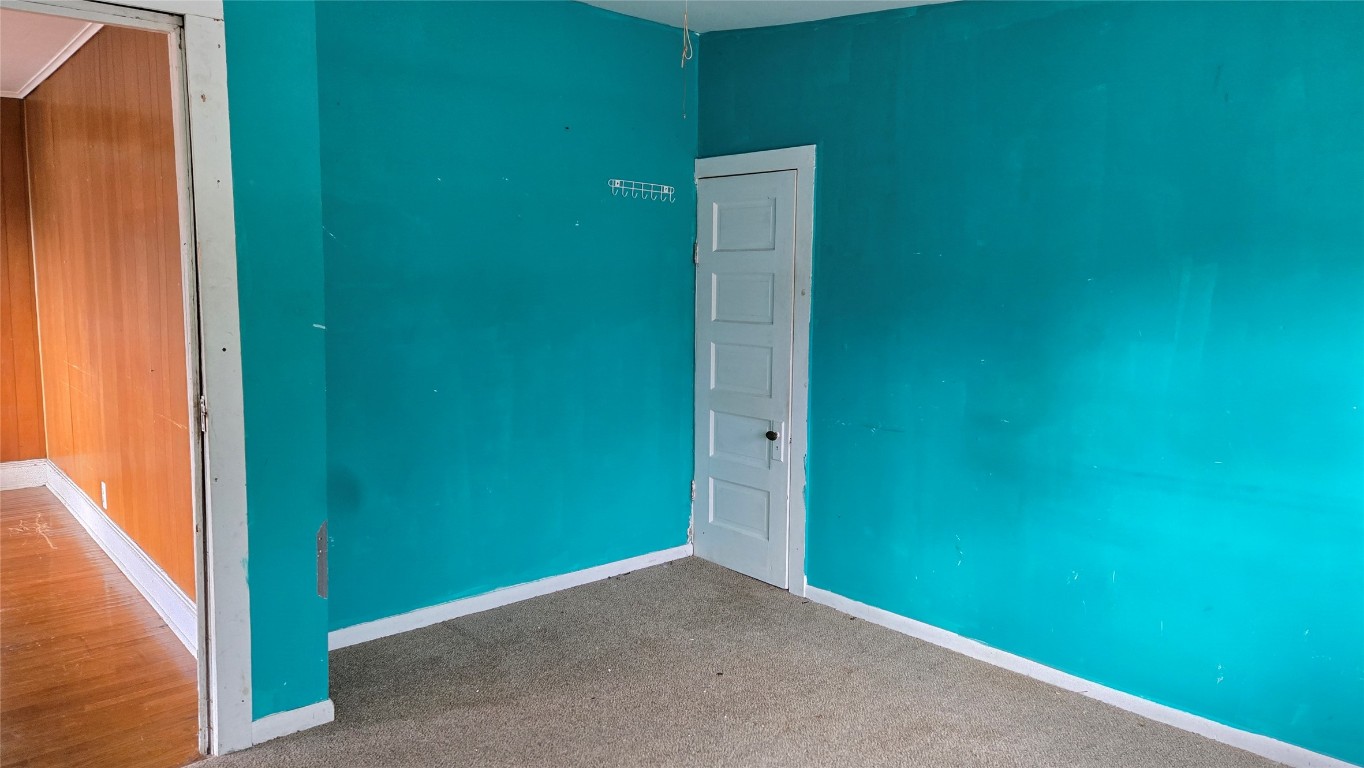 387 Riverside Drive Johnson City, NY 13790 - Photo 14 of 31