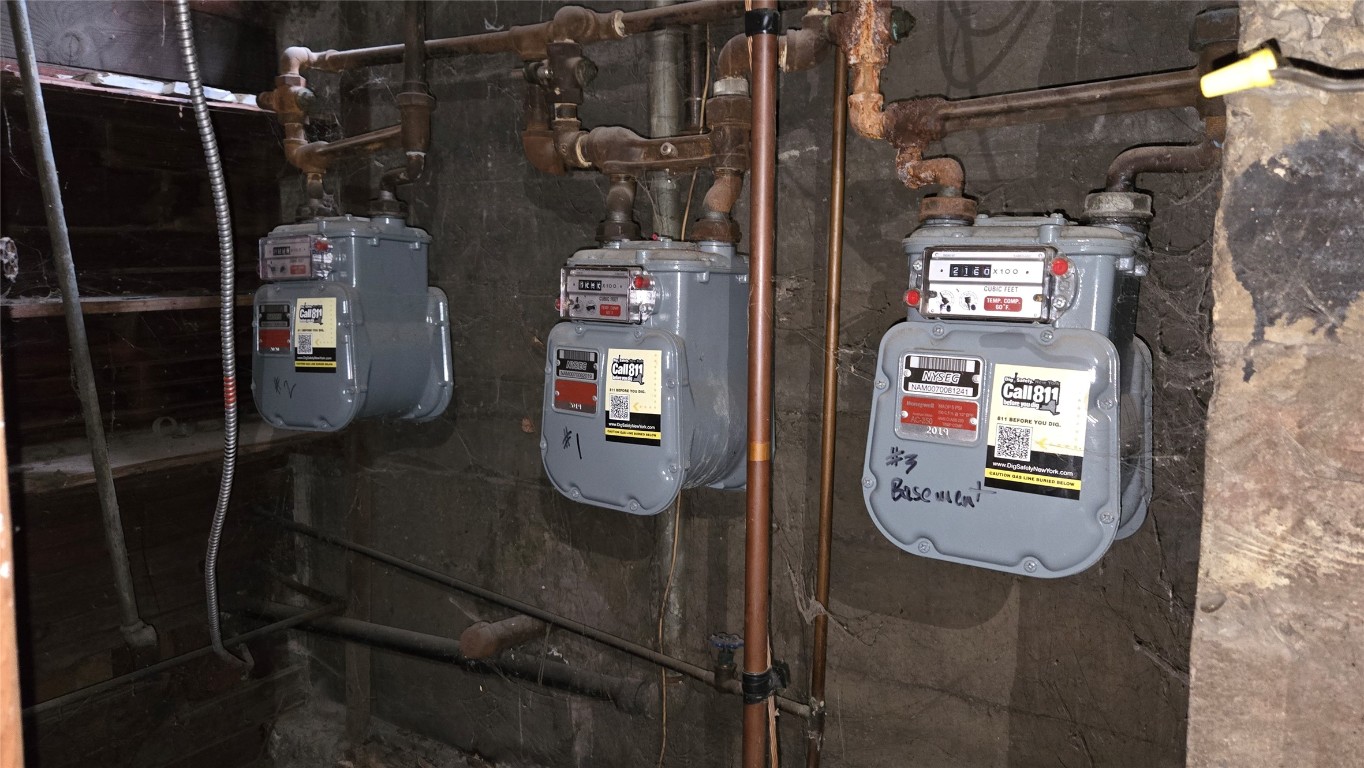 387 Riverside Drive Johnson City, NY 13790 - Photo 23 of 31