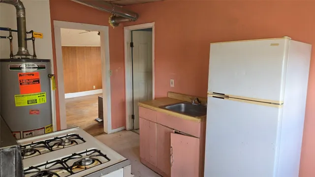 $145,000 | 387 Riverside Drive, Johnson City, NY 13790