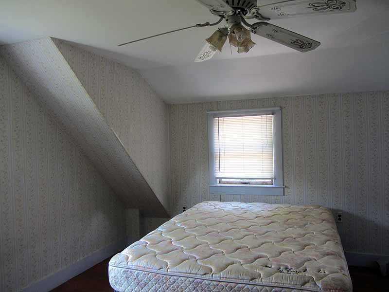70 Snowball Hill Road New Harbor, ME 04554 - Photo 9 of 20 Bedroom.