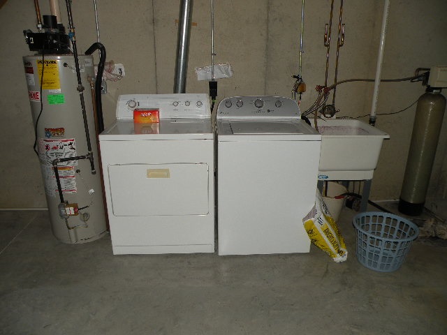 5711 Colby Road Owosso, MI 48867 - Photo 23 of 28 31330076-22.JPG