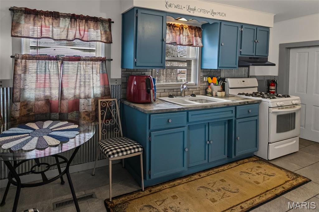 360 South Main Street White Hall, IL 62092 - Photo 13 of 38