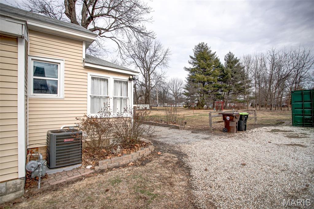 360 South Main Street White Hall, IL 62092 - Photo 35 of 38