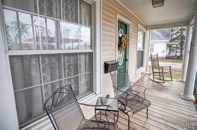 $199,900 | 360 South Main Street, White Hall, IL 62092