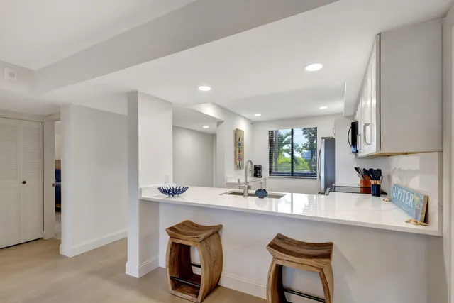 $7,500 | 501 South Seas Drive, Unit 202, Jupiter, FL 33477