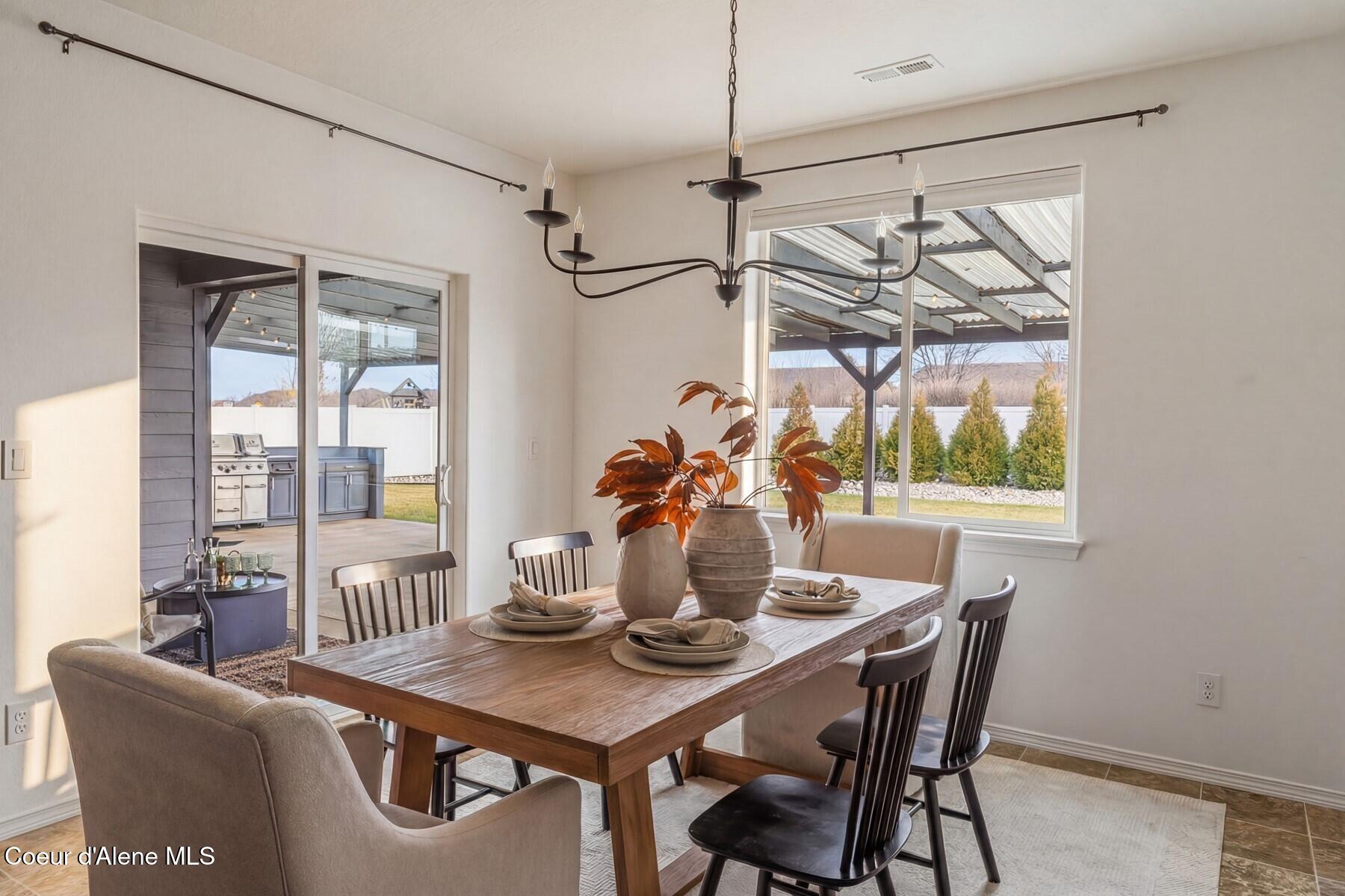 778 West Jenicek Loop Post Falls, ID 83854 - Photo 15 of 30 Dining