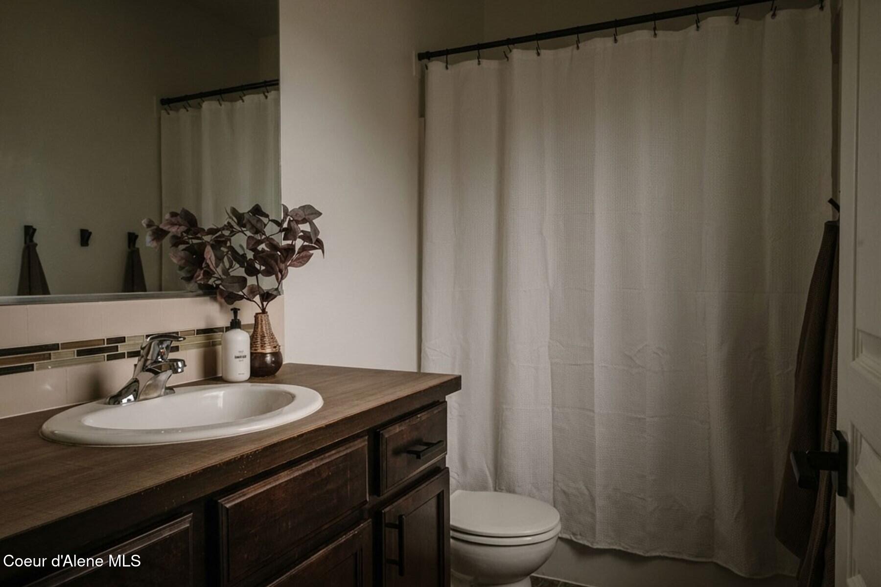 778 West Jenicek Loop Post Falls, ID 83854 - Photo 21 of 30 Guest Bath