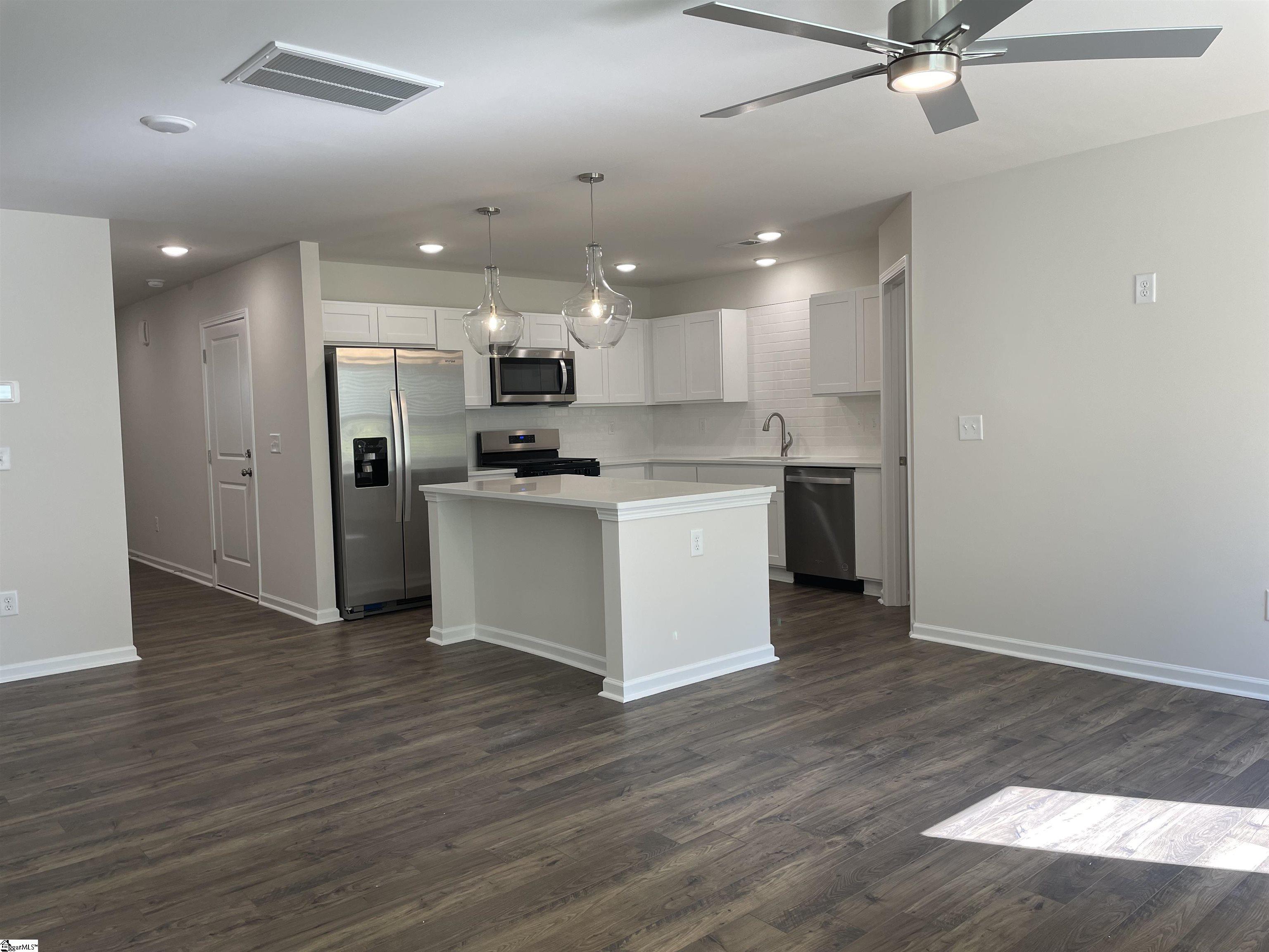 108 Cillian Street Fountain Inn, SC 29644 - Photo 4 of 32 Gallery Image 4