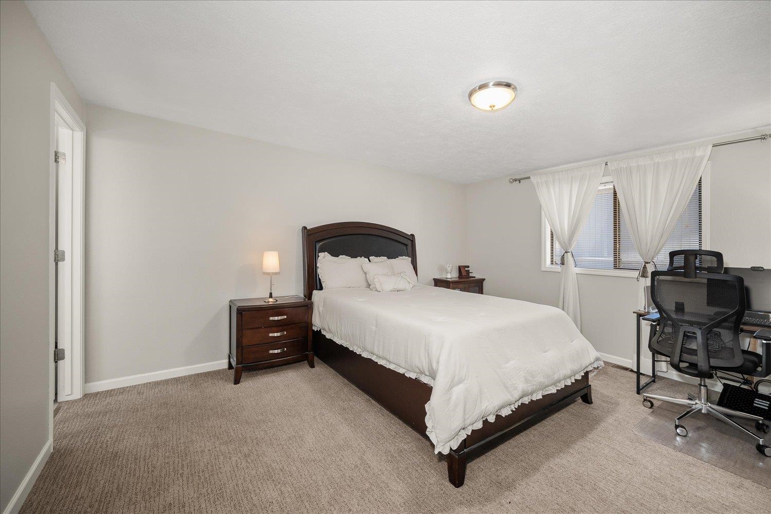 5116 West Ridgecrest Drive Spokane, WA 99208 - Photo 15 of 49