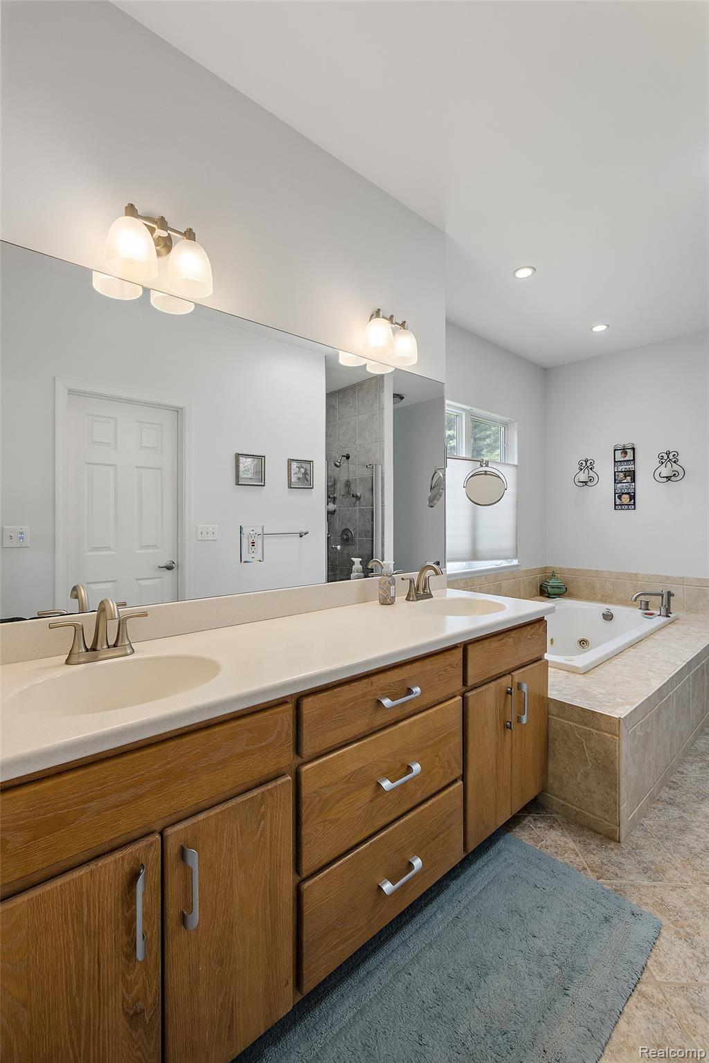 6873 Bergin Road Howell, MI 48843 - Photo 23 of 61 6873 Bergin-53.jpg