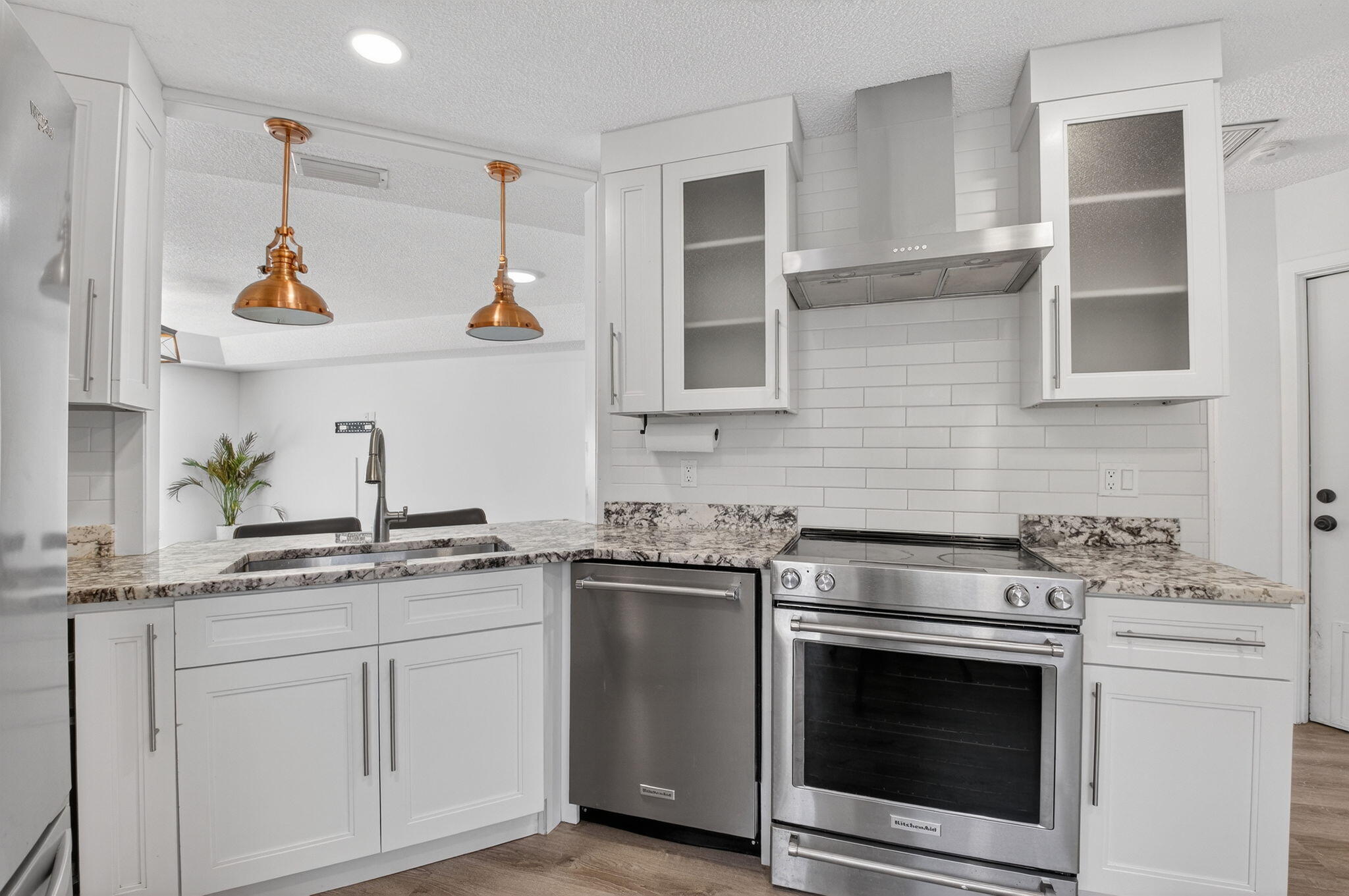 9074 Chatsworth Cascades Circle Boca Raton, FL 33434 - Photo 12 of 38 15-web-or-mls-DSC_1573