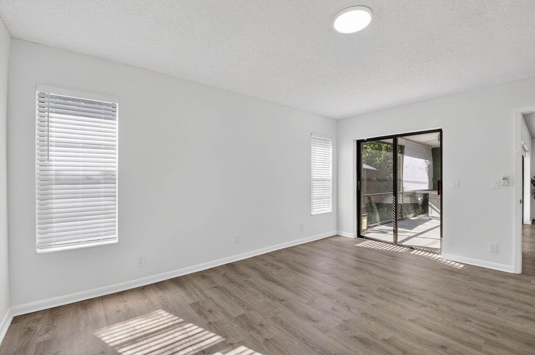 9074 Chatsworth Cascades Circle Boca Raton, FL 33434 - Photo 18 of 38 21-web-or-mls-DSC_1602