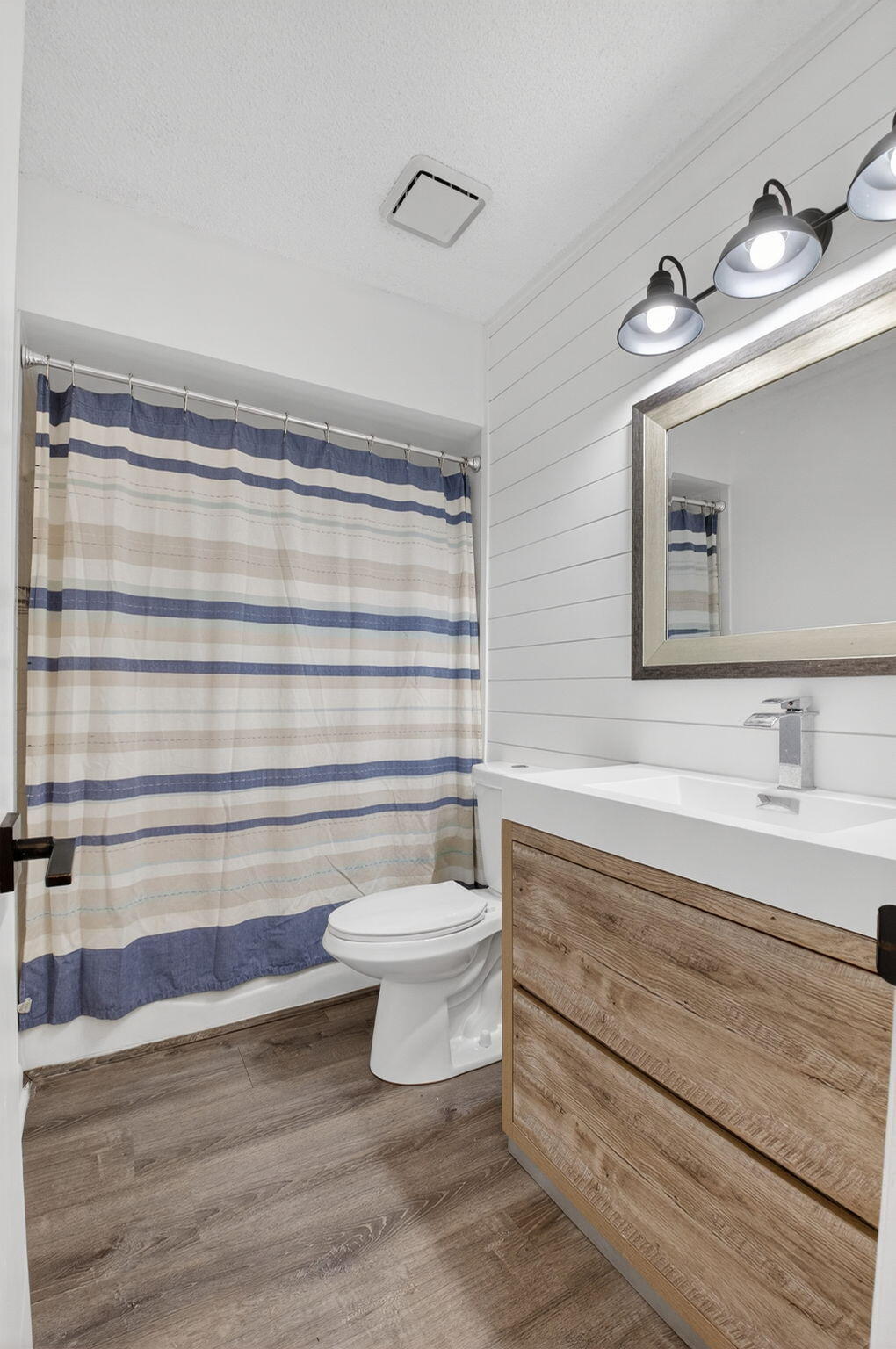 9074 Chatsworth Cascades Circle Boca Raton, FL 33434 - Photo 25 of 38 28-web-or-mls-DSC_1637