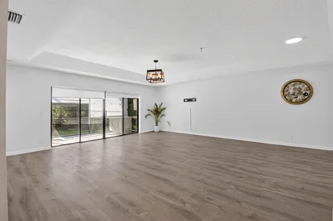 $549,900 | 9074 Chatsworth Cascades Circle, Boca Raton, FL 33434