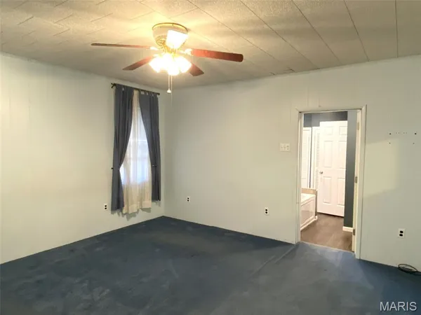 $180,000 | 10 East Washington Street, Freeburg, IL 62243