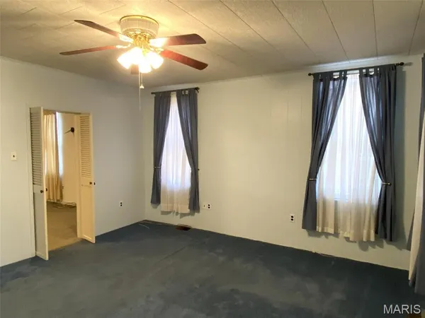 $180,000 | 10 East Washington Street, Freeburg, IL 62243