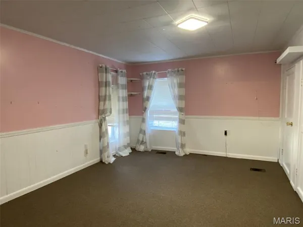 $180,000 | 10 East Washington Street, Freeburg, IL 62243