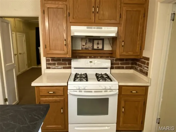 $180,000 | 10 East Washington Street, Freeburg, IL 62243