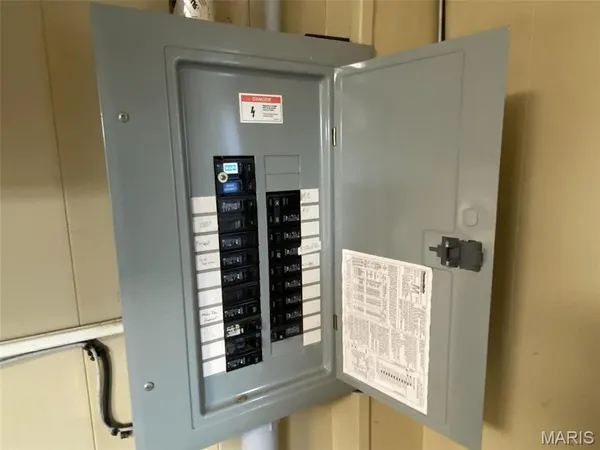 $180,000 | 10 East Washington Street, Freeburg, IL 62243