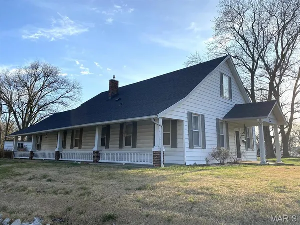 $180,000 | 10 East Washington Street, Freeburg, IL 62243